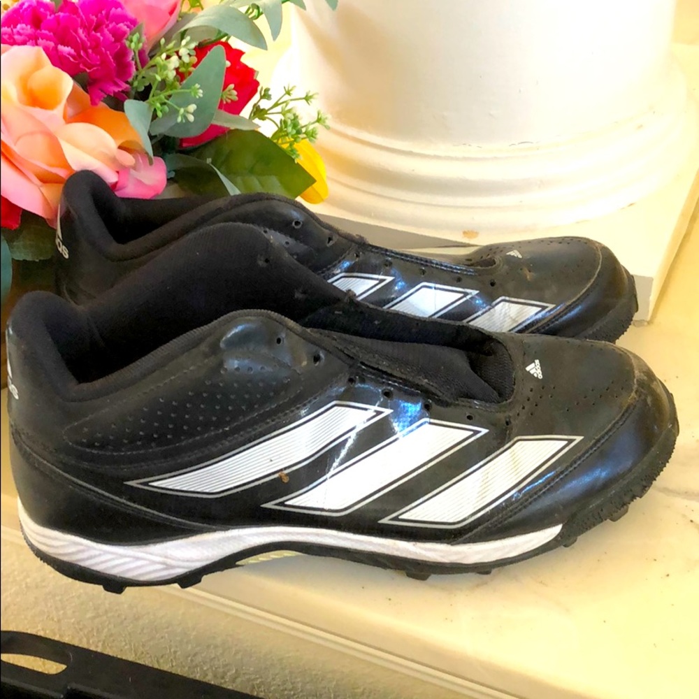 Adidas cleats plastic size 10 no laces